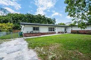 11511 SW 81st Rd, Pinecrest, FL 33156 - Photo 3