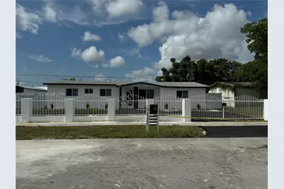 10460 SW 149 St, Miami, FL 33176 - Photo 13