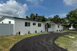 10460 SW 149th St, Miami, FL 33176 - Photo 9