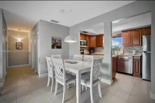 306 Circle Dr S, Boynton Beach, FL 33435 - Photo 3