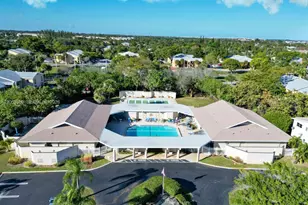 306 Circle Dr S, Boynton Beach, FL 33435 - Photo 13