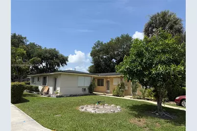 1570 NE 130th St, North Miami, FL 33161 - Photo 7