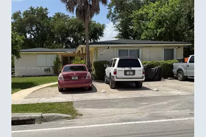 1570 NE 130th St, North Miami, FL 33161 - Photo 3