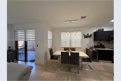 7022 NW 102nd Pl, Doral, FL 33178 - Photo 17