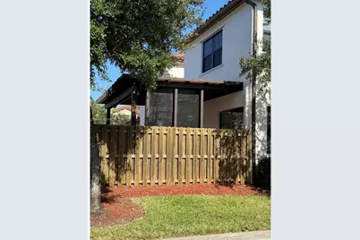 7022 NW 102nd Pl, Doral, FL 33178 - Photo 7