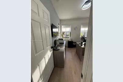 7022 NW 102nd Pl, Doral, FL 33178 - Photo 47