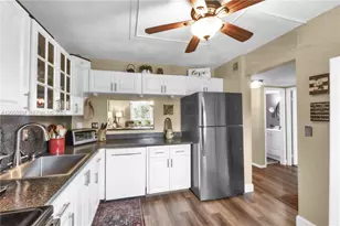 1402 NW 80th Ave, Margate, FL 33063 - Photo 7