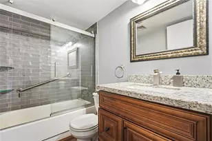 13475 SW 9th St, Pembroke Pines, FL 33027 - Photo 5