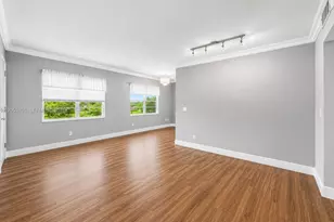13475 SW 9th St, Pembroke Pines, FL 33027 - Photo 9