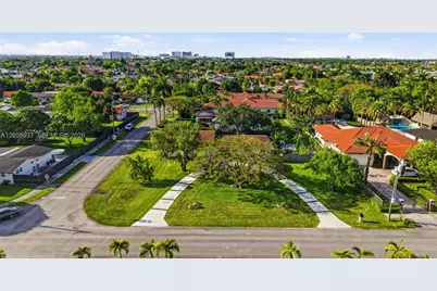 10795 SW 34th St, Miami, FL 33165 - Photo 23