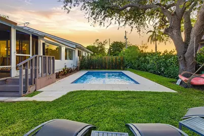 10795 SW 34th St, Miami, FL 33165 - Photo 15