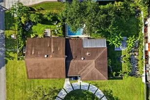10795 SW 34th St, Miami, FL 33165 - Photo 5