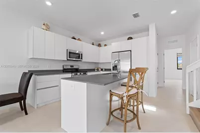 18920 SW 344th Ter, Homestead, FL 33034 - Photo 9