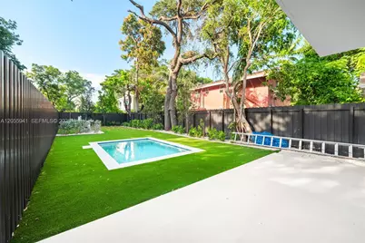 53 NW 52nd St, Miami, FL 33127 - Photo 41