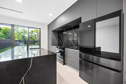 53 NW 52nd St, Miami, FL 33127 - Photo 31