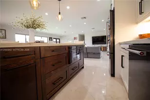 5301 SW 178th Ave, Southwest Ranches, FL 33331 - Photo 11