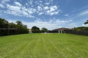 5301 SW 178th Ave, Southwest Ranches, FL 33331 - Photo 31
