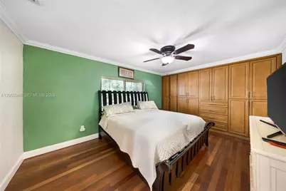 5862 W 2nd Ct, Hialeah, FL 33012 - Photo 15