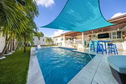 5862 W 2nd Ct, Hialeah, FL 33012 - Photo 33