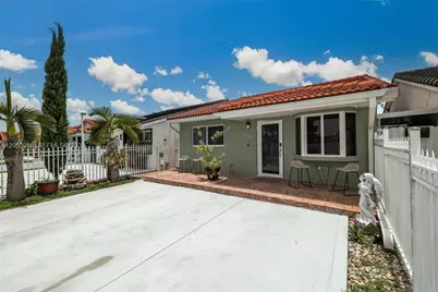 11425 NW 88th Ct, Hialeah Gardens, FL 33018 - Photo 5