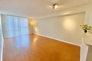5099 NW 7th St, Miami, FL 33126 - Photo 15