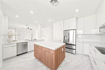 3933 E Hibiscus St, Weston, FL 33332 - Photo 11