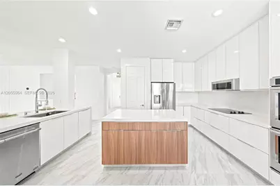 3933 E Hibiscus St, Weston, FL 33332 - Photo 13