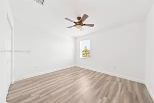 3933 E Hibiscus St, Weston, FL 33332 - Photo 31