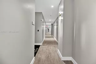 1110 NW 1st St, Miami, FL 33128 - Photo 13