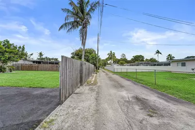 4508 Van Buren St, Hollywood, FL 33021 - Photo 43