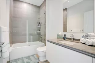 88 SW 7th St, Miami, FL 33130 - Photo 41
