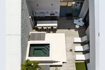 88 SW 7th St #PH 4303, Miami, FL 33130 - Photo 5