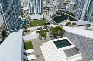 88 SW 7th St, Miami, FL 33130 - Photo 1