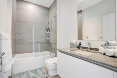88 SW 7th St #PH 4303, Miami, FL 33130 - Photo 35