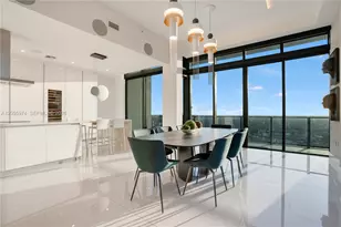 88 SW 7th St, Miami, FL 33130 - Photo 15