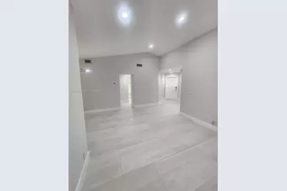 6376 NW 170th Ln #6376, Hialeah, FL 33015 - Photo 11
