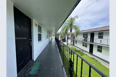 2500 Johnson St #11, Hollywood, FL 33020 - Photo 19