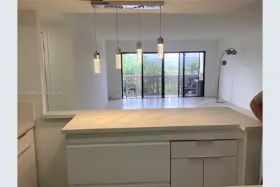 800 NE 195th St #415, Miami, FL 33179 - Photo 11