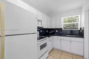 573 NE 82nd St, Miami, FL 33138 - Photo 5