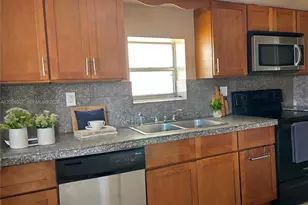 6541 SW 41st Ct, Davie, FL 33314 - Photo 5