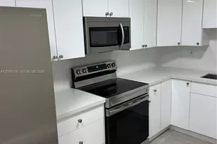 10090 NW 80th Ct, Hialeah Gardens, FL 33016 - Photo 1