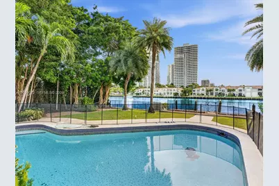 628 N Island, Golden Beach, FL 33160 - Photo 7