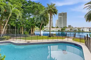 628 N Island, Golden Beach, FL 33160 - Photo 7