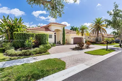1359 Ginger Cir, Weston, FL 33326 - Photo 3