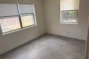 1640 NE 33rd St, Pompano Beach, FL 33064 - Photo 9