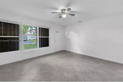 1640 NE 33rd St, Pompano Beach, FL 33064 - Photo 9