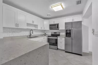 1640 NE 33rd St, Pompano Beach, FL 33064 - Photo 13