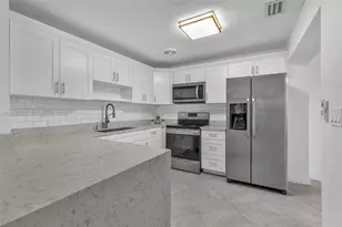 1640 NE 33rd St, Pompano Beach, FL 33064 - Photo 13