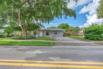 1640 NE 33rd St, Pompano Beach, FL 33064 - Photo 5