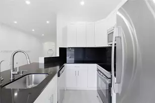 10863 NW 83rd, Doral, FL 33178 - Photo 11